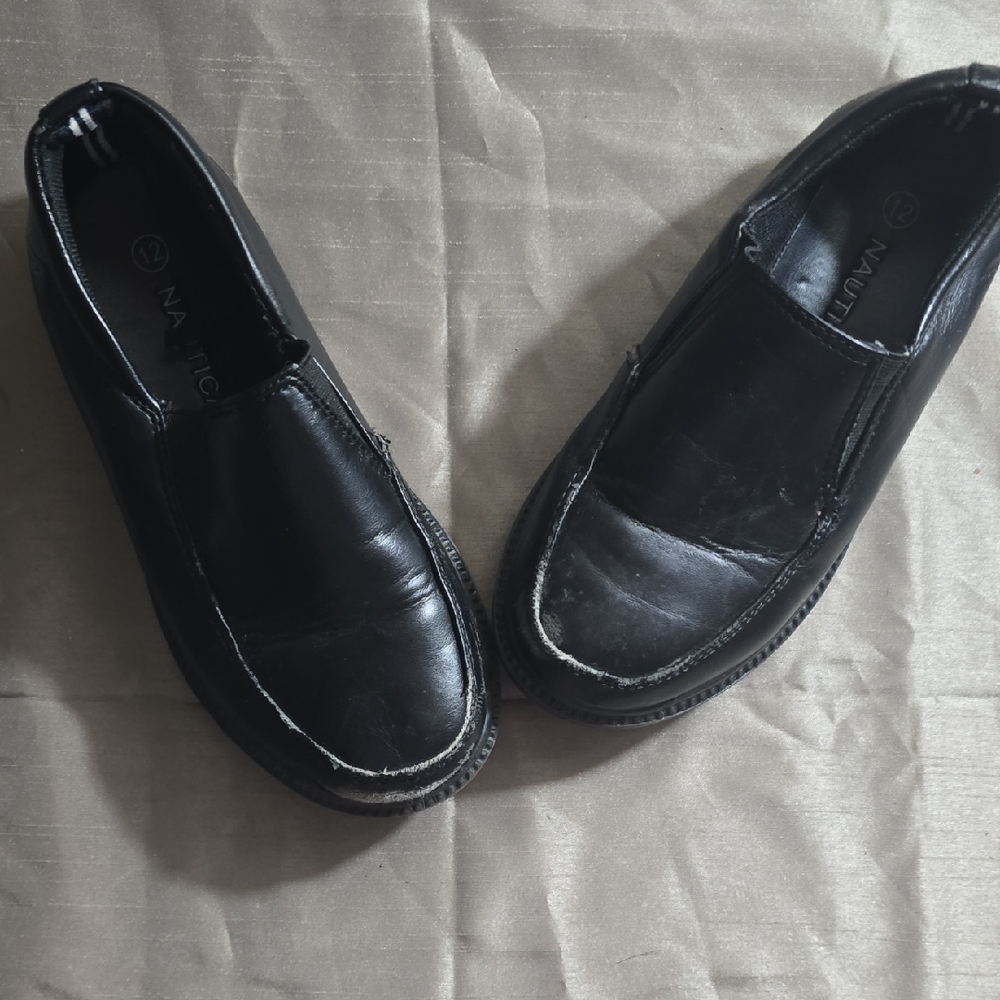 Nautica Men's Classic Black Loafers